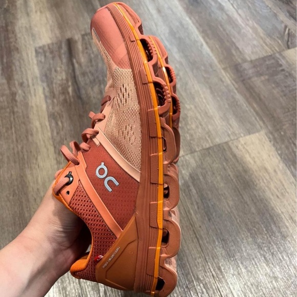 On cloudance by Swiss - Picture 3 of 4